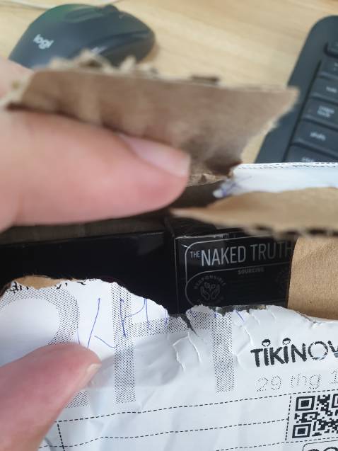 Giao nhanh, đặt 1h đêm, sáng 10h40 là nhận hàng r, có che tên sp, khi nào thử sp sẽ đánh giá thêm. Giao nhanh, đặt 1h đêm, sáng 10h40 là nhận hàng r, có che tên sp, khi nào thử sp sẽ đánh giá thêm.