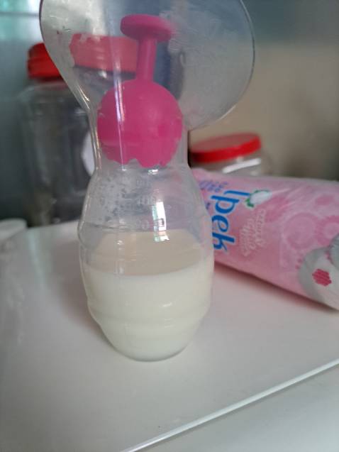 Giá trị nhận được không chỉ cốc hứng sữa mà còn được gia nhập hội nhóm gia tăng kiến thức nuôi con, chăm con, ăn dặm, được giải đáp thắc mắc nhanh chóng Giá trị nhận được không chỉ cốc hứng sữa mà còn được gia nhập hội nhóm gia tăng kiến thức nuôi con, chăm con, ăn dặm, được giải đáp thắc mắc nhanh chóng