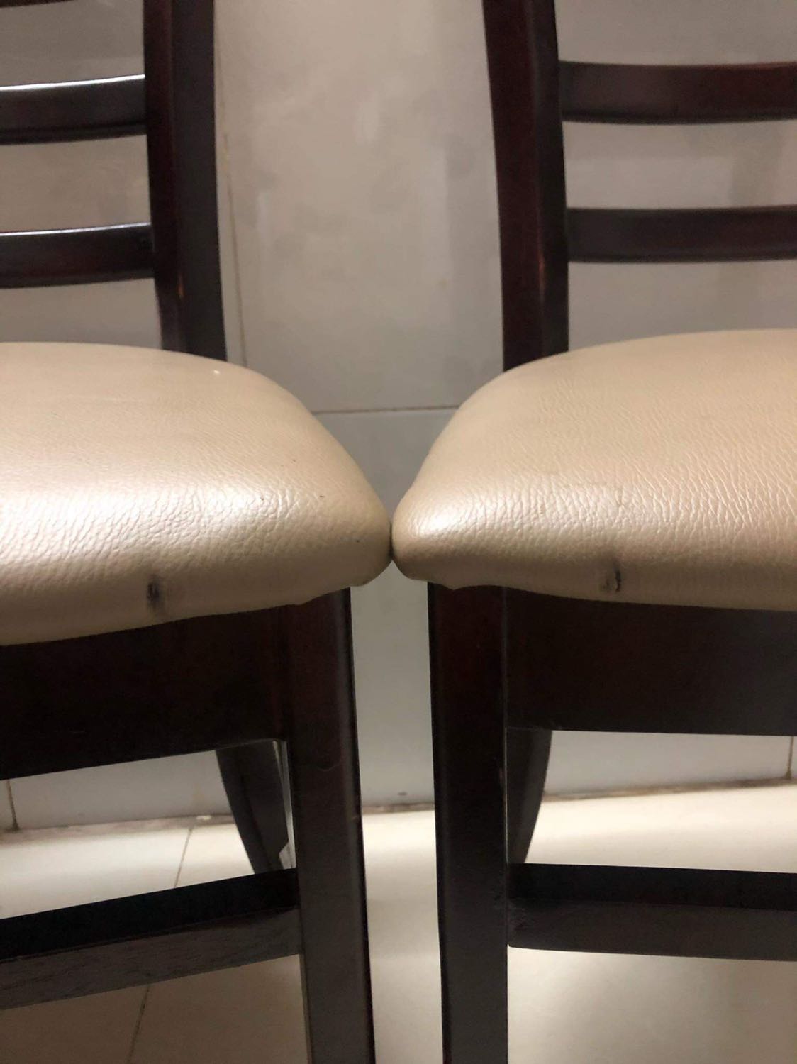 Khá là thất vọng về cách xử lí của tiki. Mua đc 1 tháng r mà vẫn chưa xử lí đc