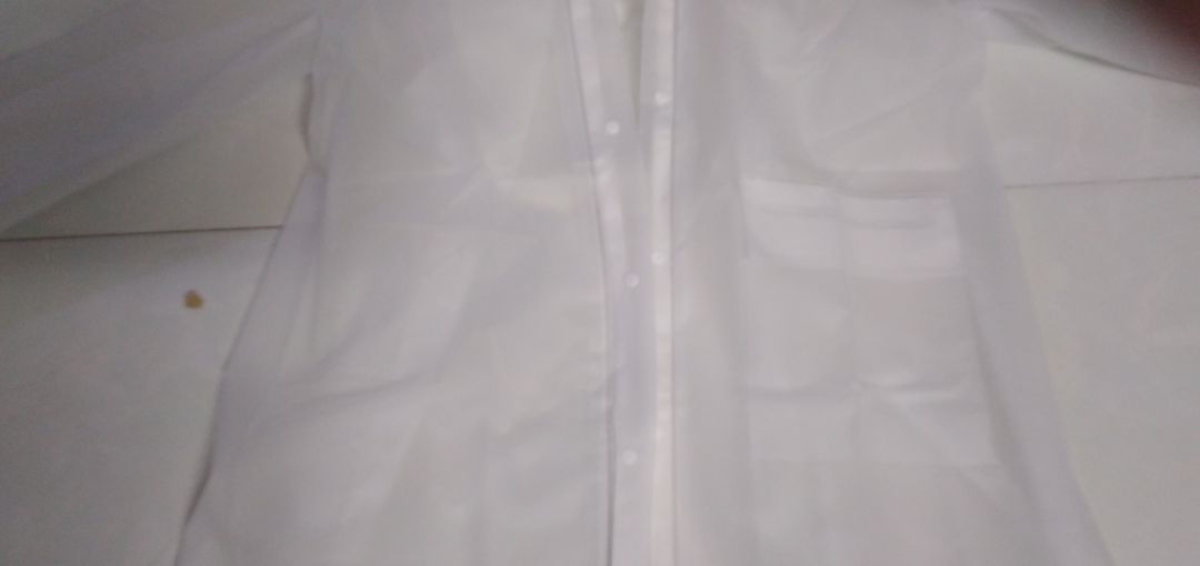 hàng  ko giống  trong hình  mẫu  có 1tui  và  cô  thấp ,nhưng ko sao vẫn  cho 4 * .