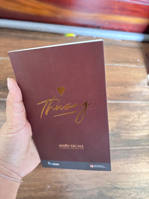 Bị trầy đường sọc, bị dơ rất nhiều. Vậy cũng bán được cho người khác