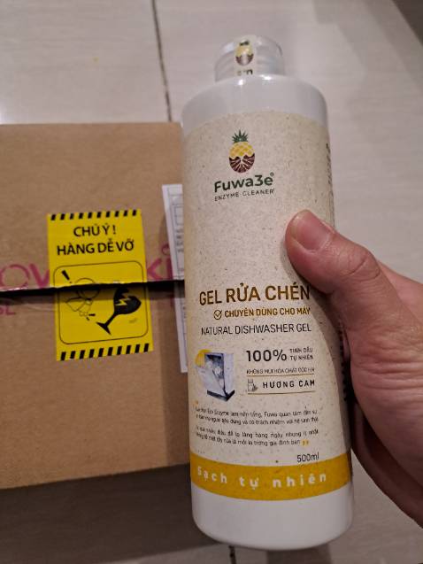 Ủng hộ sản phẩm việt nam thấy khá ok, rửa chén bát sạch. Mua kèm muối, nước làm bóng chén nữa.
 đóng gói cẩn thận giao hàng nhanh.
 khuyến khích mọi người cùng đặt