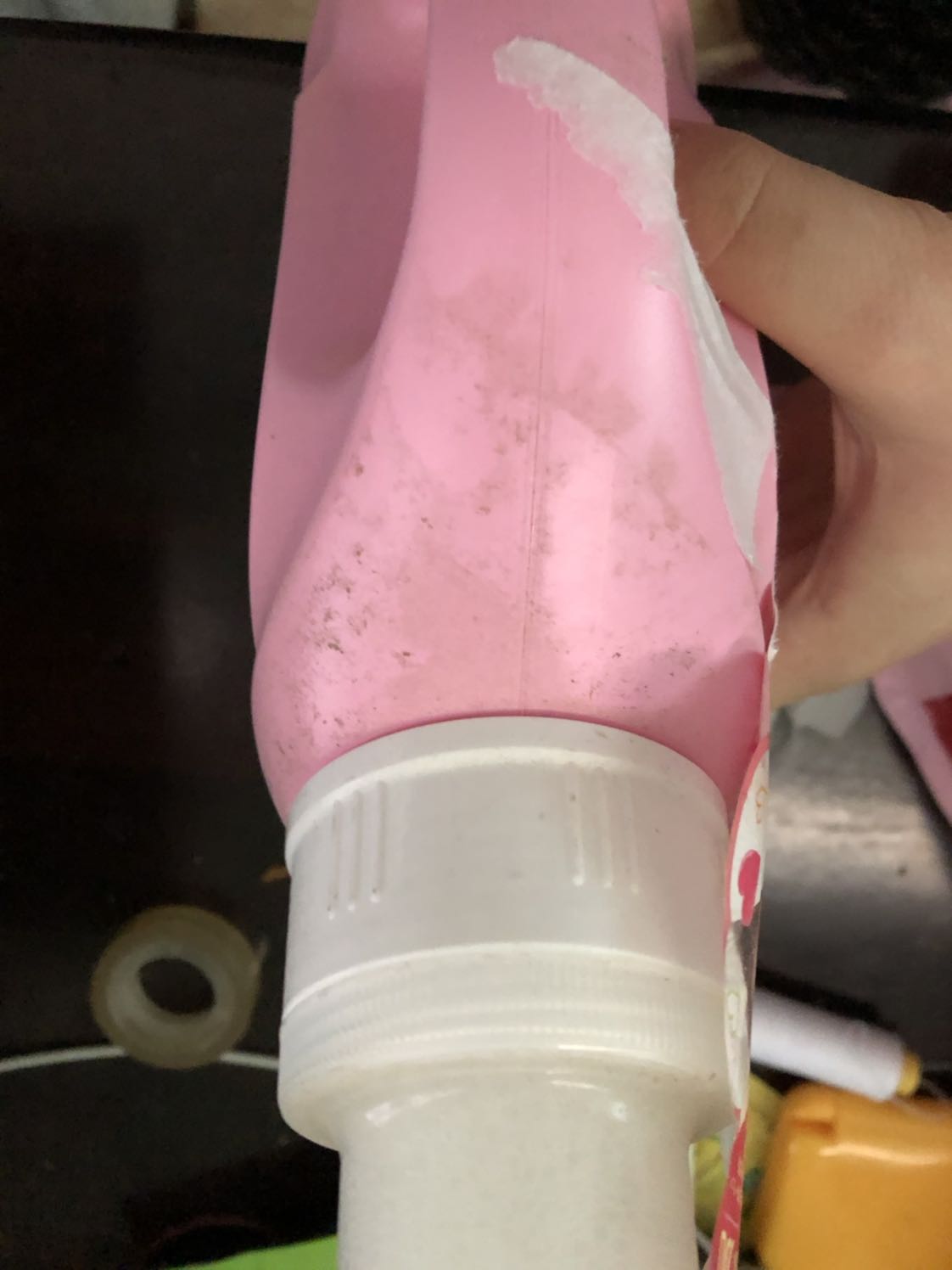 Mình thích nước giặt này nhất trong những loại đã dùng
 Những làn này mua hàng buồn quá, mở gói hàng ra thất vọng với Tiki ghê, túi nước giặt nhăn nhún bụi bám quá trời, ít ra khi đóng gói cũng lau cho nó sạch xíu chứ Mình thích nước giặt này nhất trong những loại đã dùng
 Những làn này mua hàng buồn quá, mở gói hàng ra thất vọng với Tiki ghê, túi nước giặt nhăn nhún bụi bám quá trời, ít ra khi đóng gói cũng lau cho nó sạch xíu chứ