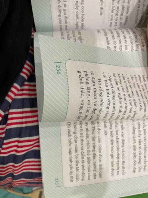 Sách luyện thi vào 10 môn văn bị lỗi rồi shop ơi, làm thủ tục đổi cho mình nhé, mất từ trang 257-272, còn 273-282 bị in thừa 2 lần