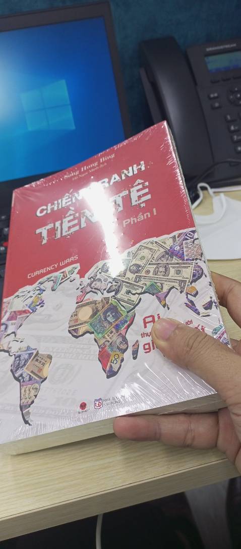 Sách mới, còn nguyên vỏ bóng bên ngòai, không bị cong góc, giao hàng nhanh