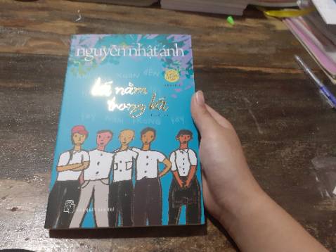 Sánh xinh xỉu luôn, chữ in đẹp, chất liệu giấy cũng oke nữa.