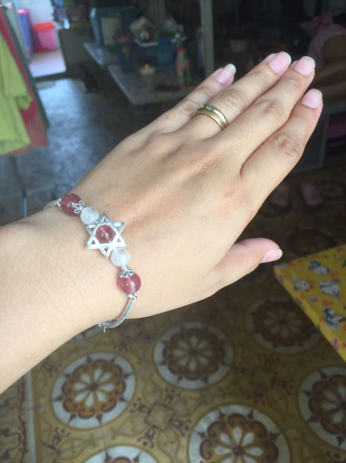 Sản phẩm cực kì dễ thương, thiết kế tinh tế, có phiếu bảo hành kèm theo ln, đáng mua