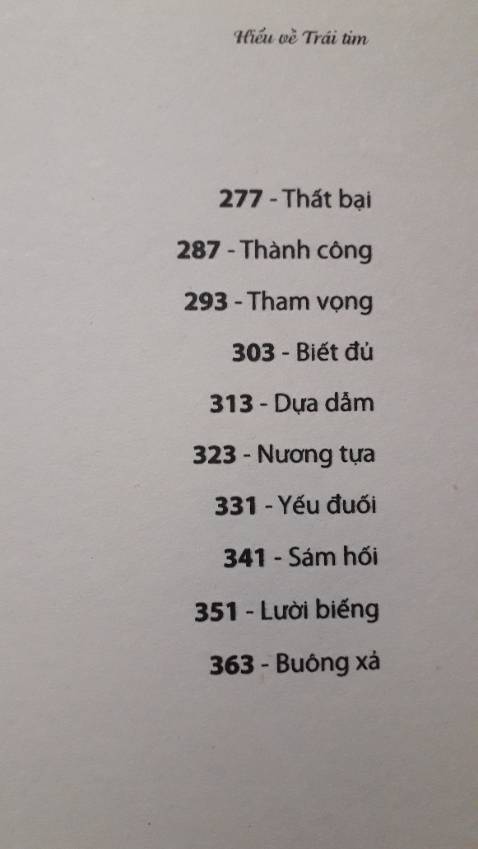 Sống mà không hưởng thụ thì sống để làm gì ? 
- Có ai cấm ta hưởng thụ đâu . 
 - Nhưng cái gì cũng có cái giá của nó cả 
Nếu ta cứ dung dưỡng cho cái tôi yếu đuối mãi thì đừng hỏi tại sao ta cứ khổ đau hoài .
Dĩ nhiên voi một nguoi có trái tim vững chãi thì bao nhiêu danh lợi cũng không là vấn đề . Họ có đủ bản lĩnh để vuot lên trên danh lợi , hay su dụng nó một cách huu ich cho đời.

Song , thuc tế so nguoi có ý niệm muốn buông bỏ thói quen huong thụ rất hiếm , và số nguoi làm đuoc lại càng hiếm hơn .
❤