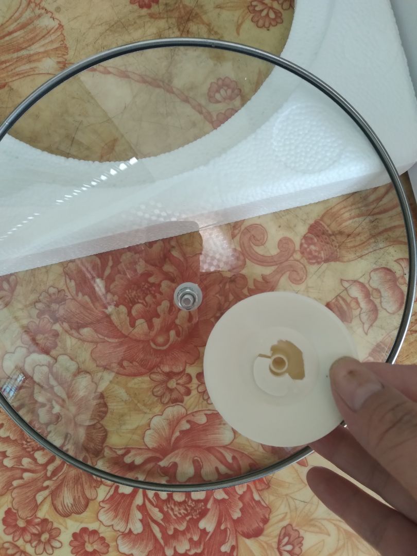 sốp bNs hàng không chung thực cố ý giao nồi đã cũ nắp nồi bị mục nát tay cầm để đóng mở bị vỡ vụn