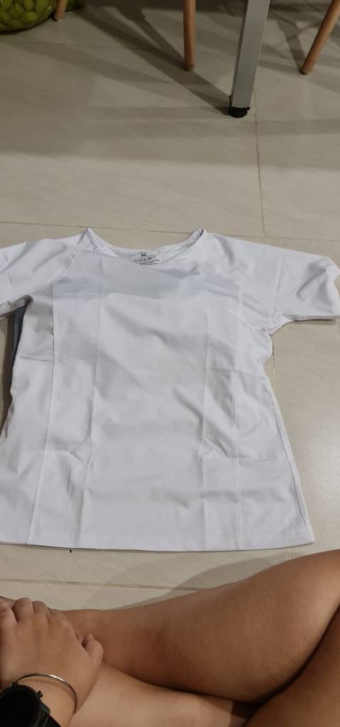 Vai ok.giao nhanh lo go nen di chuyển ra giua hay chỗ khác cho đỡ cấn tay Vai ok.giao nhanh lo go nen di chuyển ra giua hay chỗ khác cho đỡ cấn tay