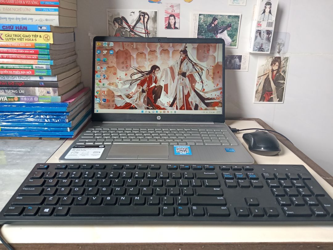 Với những bạn thường xuyên sử dụng laptop để đánh máy thì nên sắm một em này nhé, phải nói là dễ gõ hơn bàn phím trên máy và cực kỳ tiện lợi, khi sử dụng thì chỉ cần cắm dây vào và dùng thôi. Sử dụng bàn phím trên laptop nhiều đến lúc hư hỏng thì phải thay, sửa chữa rất phiền phức và đặc biệt tốn khá nhiều chi phí nhưng với một em bàn phím riêng thì chúng ra chỉ cần sửa chữa hoặc thay mới với giá cực kỳ rẻ, em mua em này với giá chỉ 149k thôi đó mọi người ơi, quá rẻ cho một thiết bị công nghệ. Với những bạn thường xuyên sử dụng laptop để đánh máy thì nên sắm một em này nhé, phải nói là dễ gõ hơn bàn phím trên máy và cực kỳ tiện lợi, khi sử dụng thì chỉ cần cắm dây vào và dùng thôi. Sử dụng bàn phím trên laptop nhiều đến lúc hư hỏng thì phải thay, sửa chữa rất phiền phức và đặc biệt tốn khá nhiều chi phí nhưng với một em bàn phím riêng thì chúng ra chỉ cần sửa chữa hoặc thay mới với giá cực kỳ rẻ, em mua em này với giá chỉ 149k thôi đó mọi người ơi, quá rẻ cho một thiết bị công nghệ.