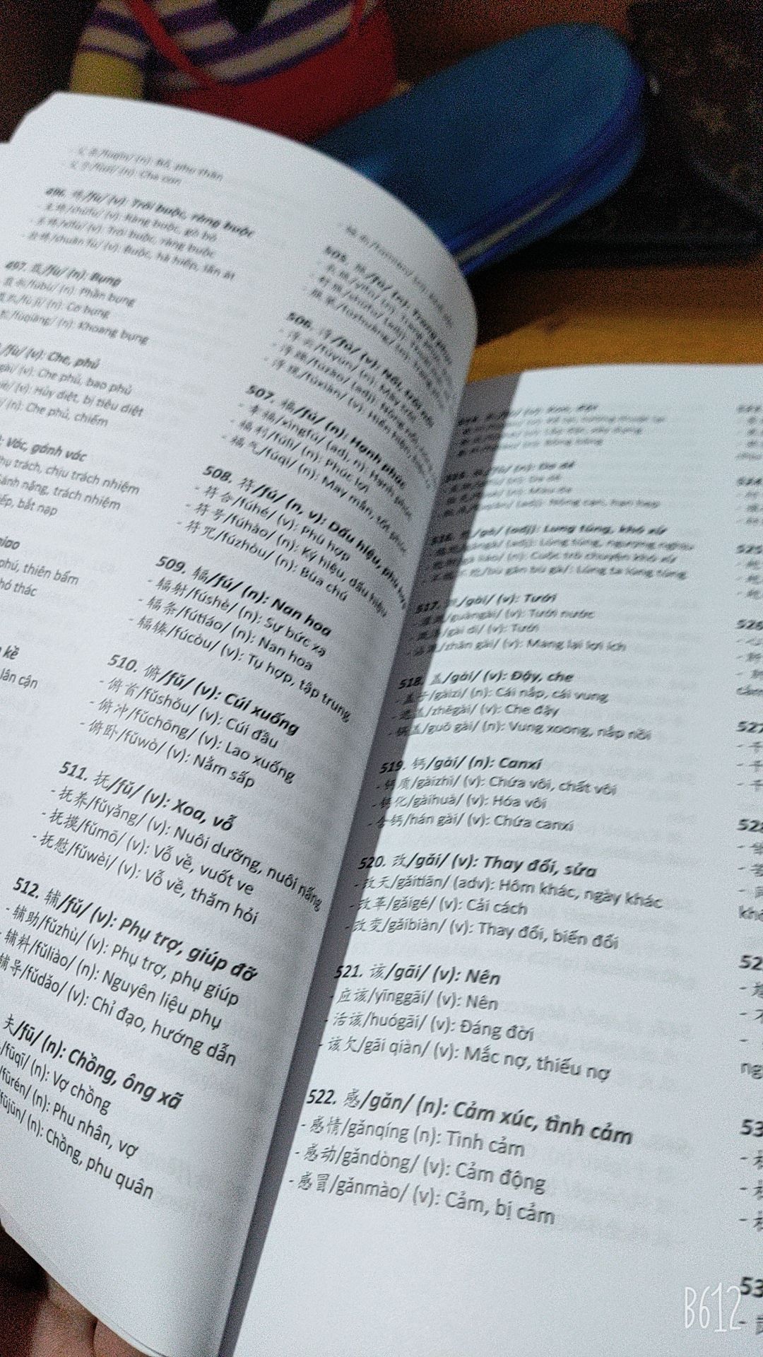 hàng đẹp, dùng tốt, giao sớm hơn dữ kiến, đẹp và giá trên sách rẻ hơn giá shop rất nhìu shop còn tặng thêm giấy, bút và ngòi nx 🥰 mãi ủng hộ shop