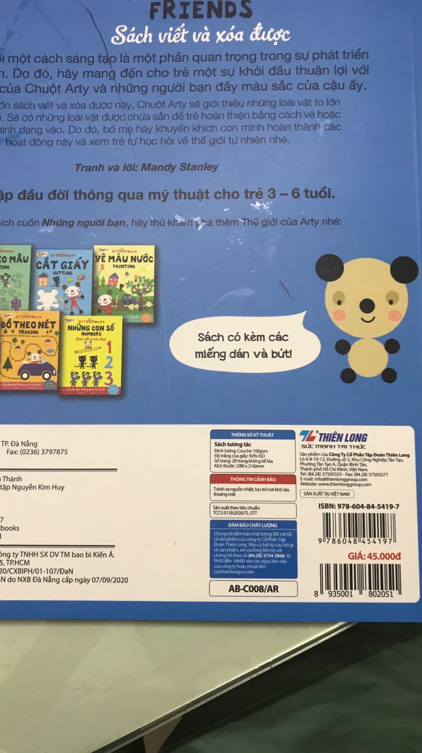 Sách có ghi chú kèm theo bút, nhưng giao không có bút kèm theo