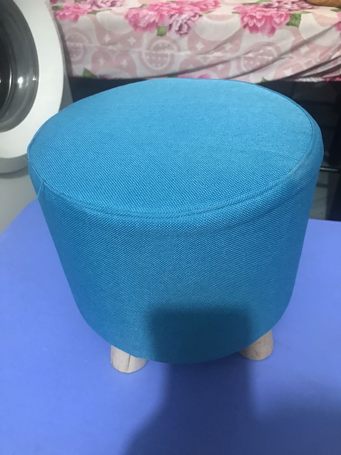 Tôi đặt gế màu xanh bơ mà cửa hàng giao màu xanh nước biển. Không có thông báo cho khách hàng trước việc giao sản phẩm không đúng theo đơn hàng Tôi đặt gế màu xanh bơ mà cửa hàng giao màu xanh nước biển. Không có thông báo cho khách hàng trước việc giao sản phẩm không đúng theo đơn hàng