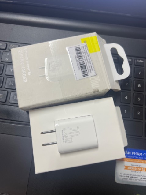 Hình ảnh một loại, giao hàng một loại khác. Giao loại ko có cap sạc làm lại phải mua thêm, đang vội đã phải đặt tiki now rồi mà làm thế đó. Chất lượng thì ko có cap chưa đc sài nên ko biết.