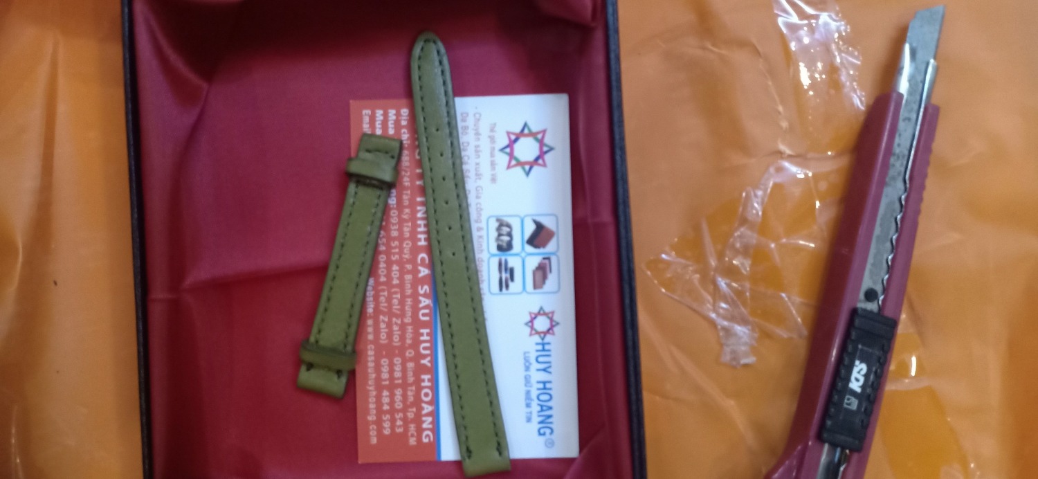 dây đồng hồ đẹp làm chị mình rất thích luôn, da bò thật 100%