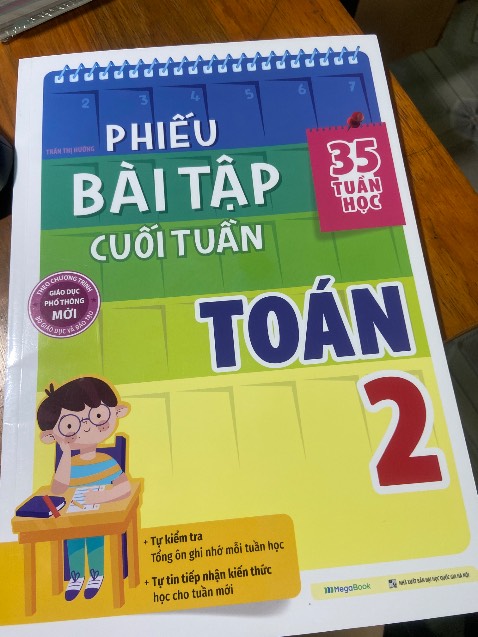 Sách đẹp, có một số bài nâng cao lồng ghép vào. Thích hợp cho HS ôn tập và tổng hợp kiến thức.