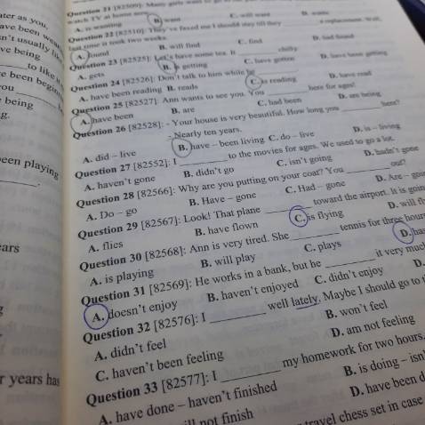 Sách xinh xỉu, nên mua nha mng, chia ra làm 2 quyển trông nhỏ gọn hơn hẳn