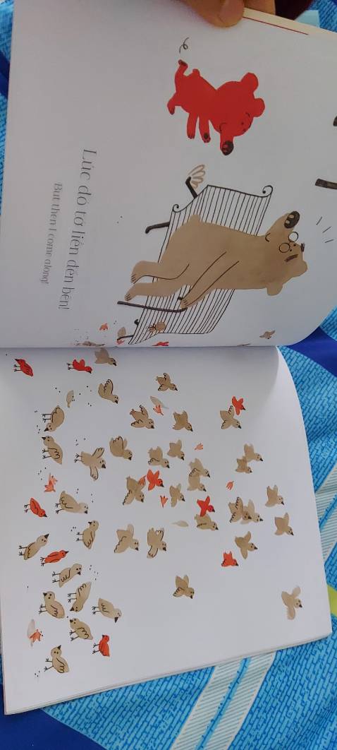 Mình thấy sách vẽ hình ảnh rất sắc nét, ít chữ phù hợp với bé nhỏ tuy nhiên sách không quá xuất sắc để mình phải thêm vào list sách đáng có.