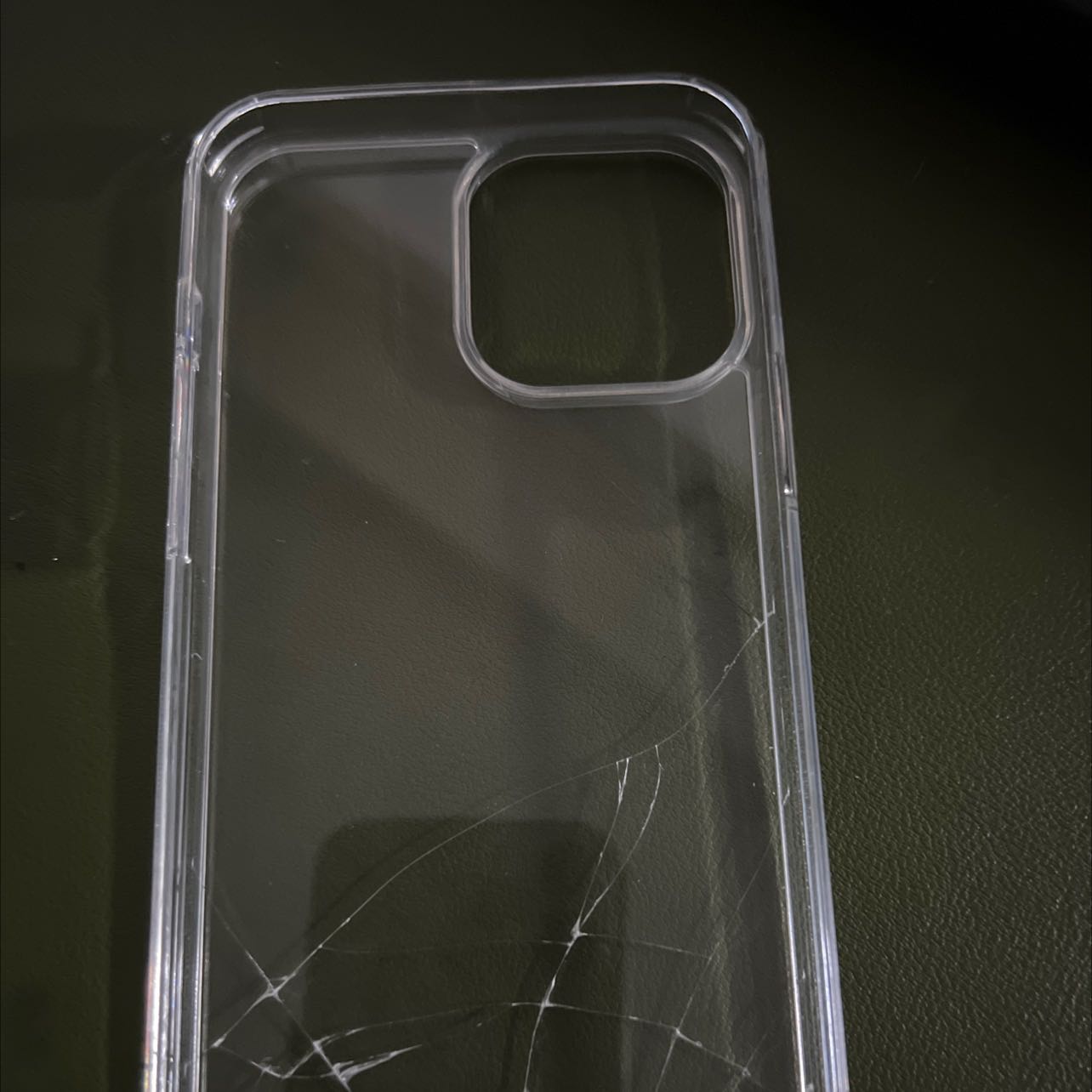 Vừa gắn vào tháo ra là bị bễ kính luôn Vừa gắn vào tháo ra là bị bễ kính luôn