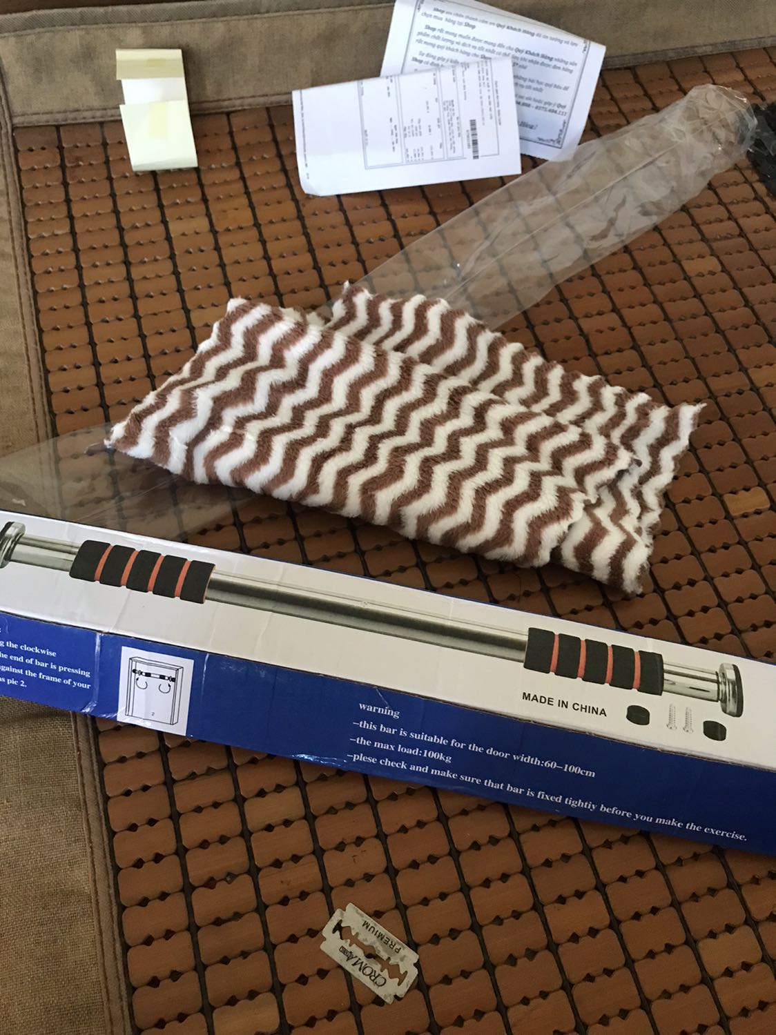 Đơn hàng không uy tín gì cả .xà đơn + gắng tay .Đây lại cho mảnh dẻ đi kèm