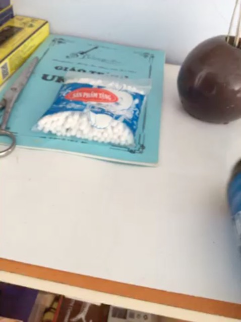 Đóng gói kỹ lưỡng giao hàng nhanh chóng sản phẩm đúng mô tả chất lượng tốt, nhân viên giao hàng nhiệt tình tích cực liên lạc thân thiện