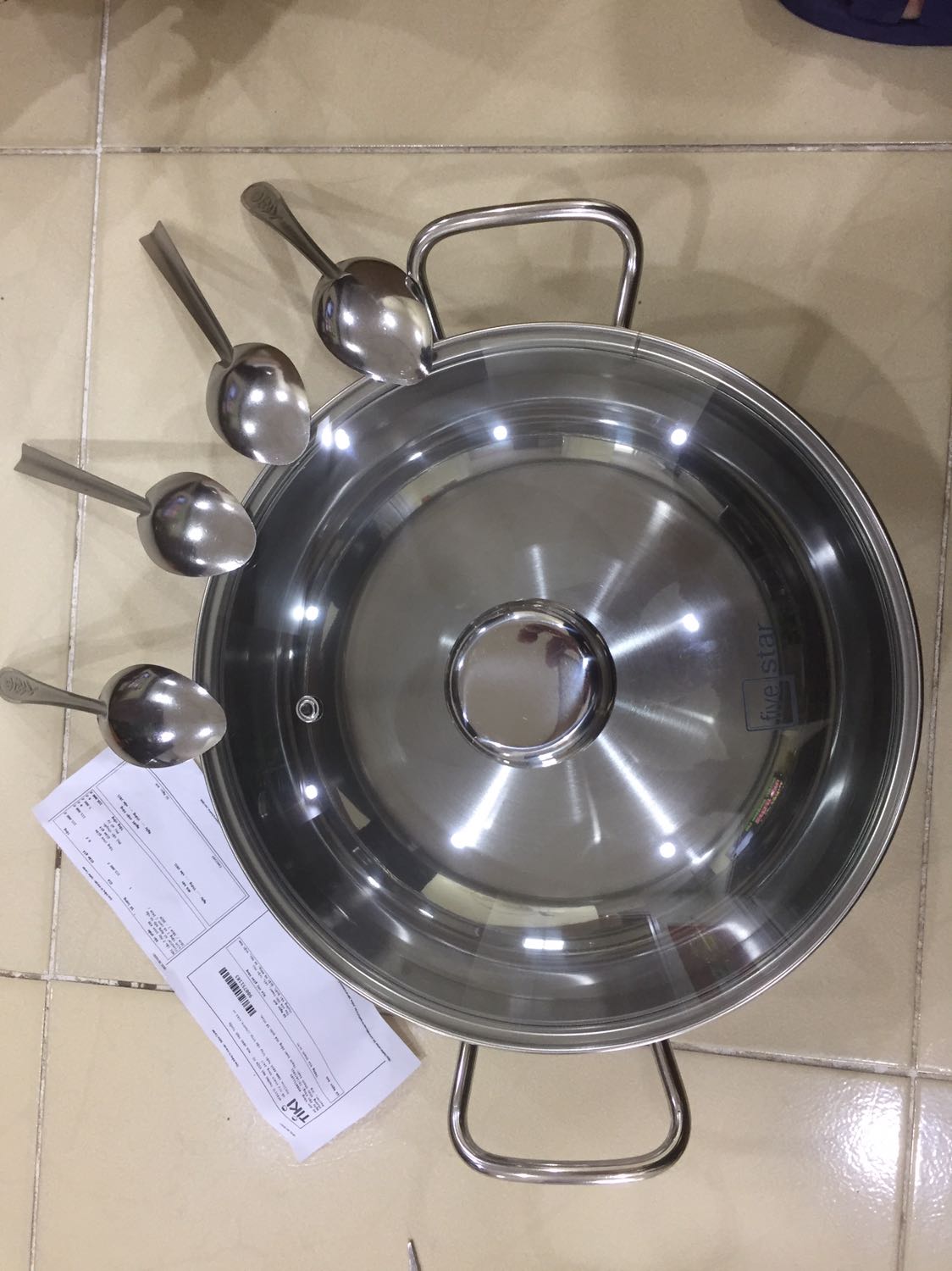 Sản phẩm như mô tả. Đóng gói chưa cẩn thận. Khuyến mại 2 thìa nhưng mở ra thấy 4 thìa nên tặng thêm shop 1⭐️