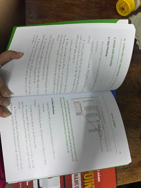 sách có hình minh hoạ dễ coi, có quẹt QR mã khoá học, rất hữu ích