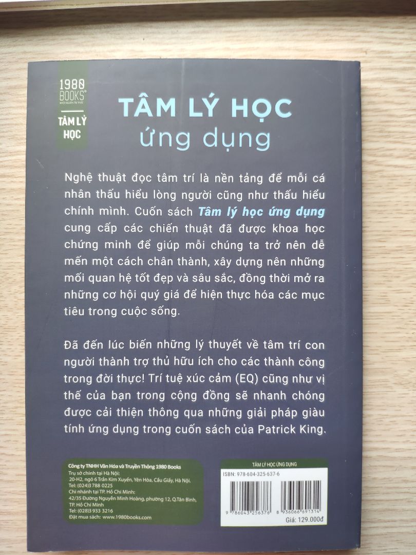 Về Giao hàng: Giao hàng nhanh
Về đóng gói: Tiki luôn tuyệt vời, gói đẹp
Về chất lượng sách: Tuyệt vời ông mặt trời
Về nội dung sách: toàn những tác phẩm bán chạy toàn cầu thì chất lượng không phải bàn.
Về giá cả: rẻ không tưởng

Xin cảm ơn TIKI ❤️❤️❤️