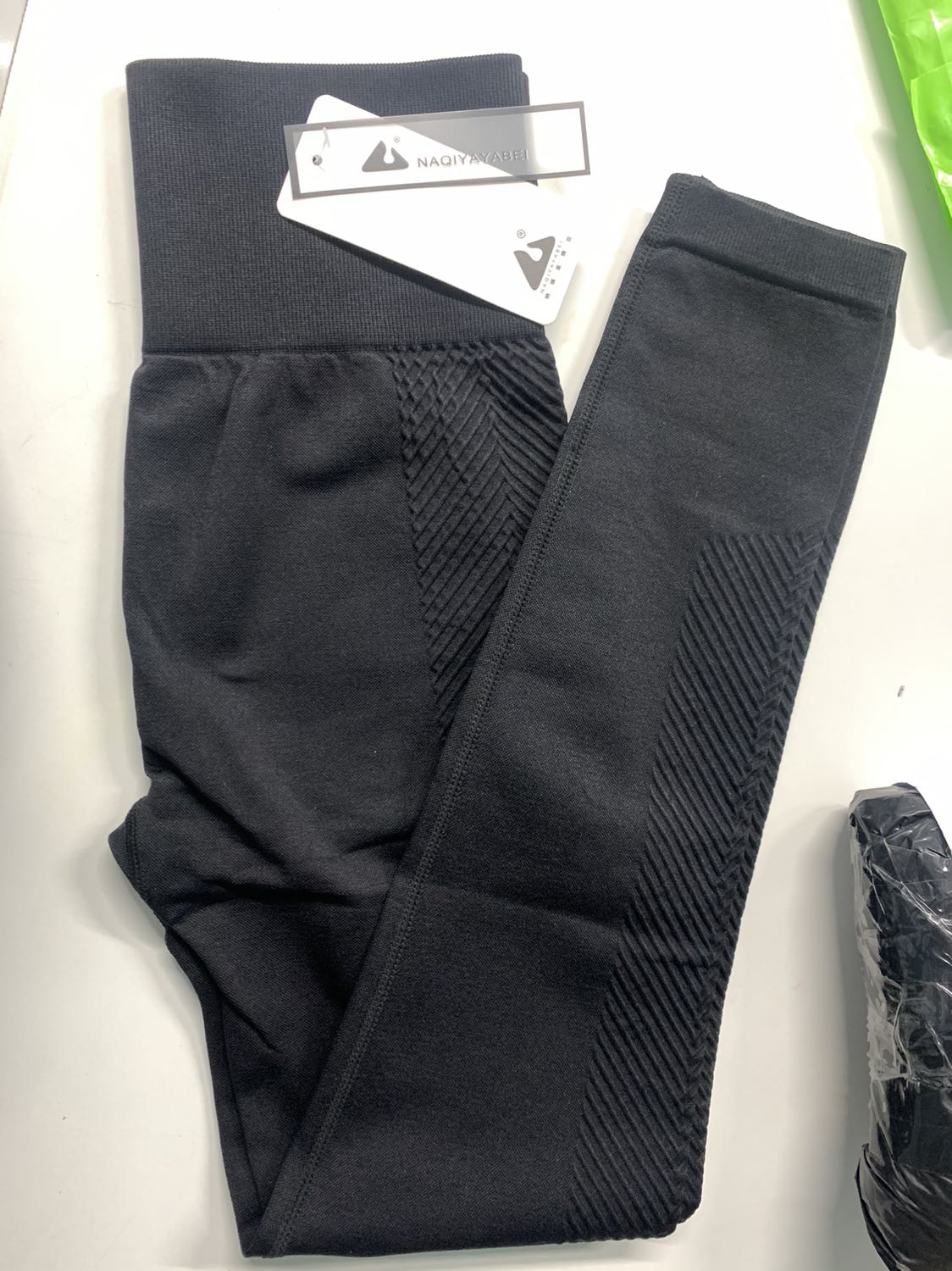 Sản phẩm đẹp, dày và co dãn tốt