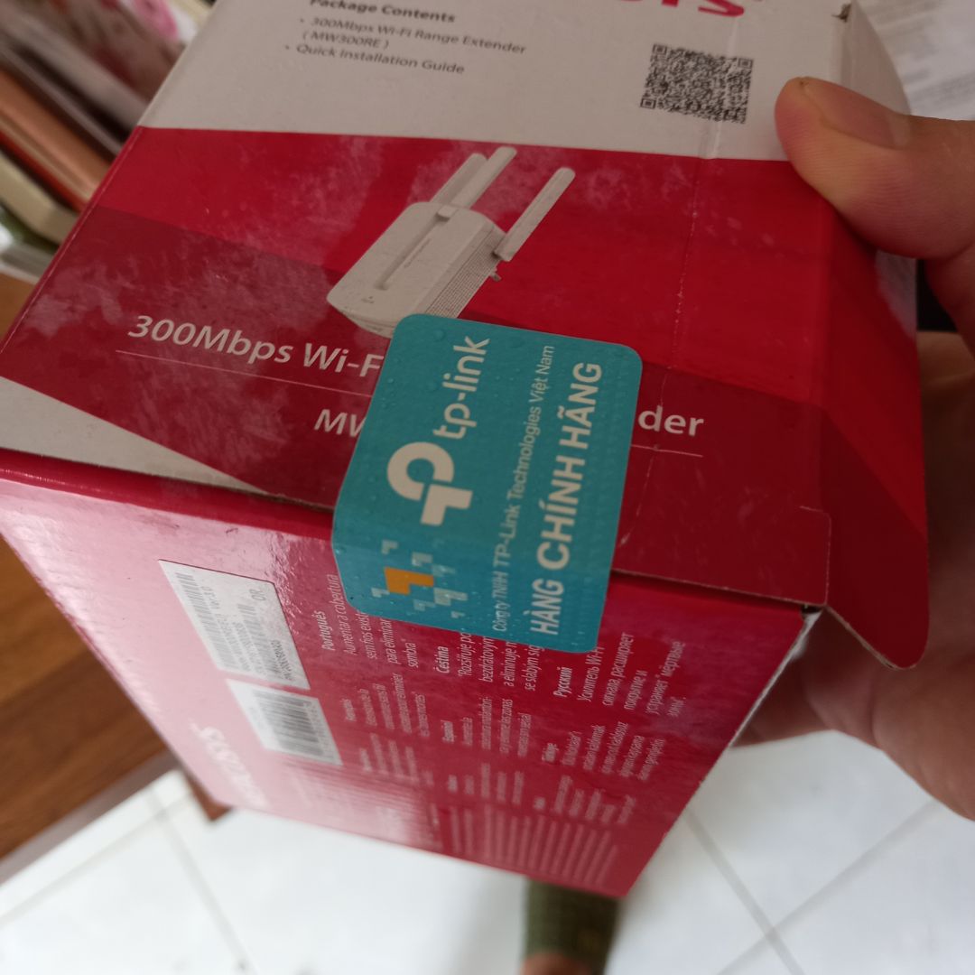 mới nhận hàng xong, giao nhanh, cũng dễ cài đặt, có thấy tăng tốc độ wifi từ tầng trệt lên tầng 1 tăng lên chút đỉnh. không biết về lâu dài có giảm đi không? hàng phù hợp trong tầm giá.