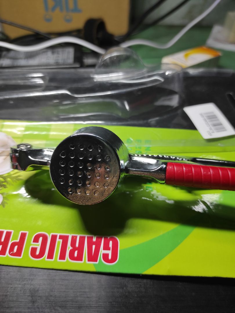 giao hàng nhanh, sản phẩm giống với ảnh quảng cáo, khá hài lòng, chưa dùng chưa bình luận nhiều về chất lượng.