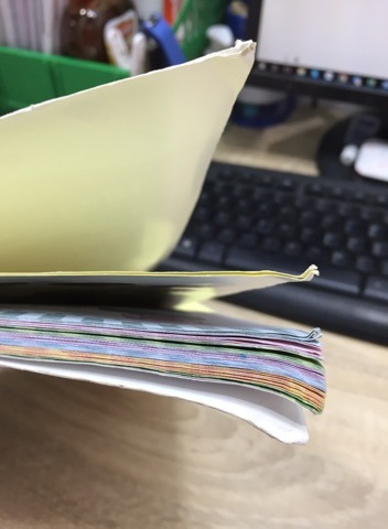 Sáng đặt chiều có luôn, giao hàng siêu nhanh. Điểm trừ không hài lòng nhất là chất lượng sách lần này, như kiểu hàng tồn kho lâu rồi ý. Nhận sách mới về mà nhìn còn cũ hơn sách đã dùng rồi. Mua hàng của tiki nhiều lần nhưng lần này thất vọng thật sự. Mong tiki rút kn và đừng giao hàng cho khách những sp ntn