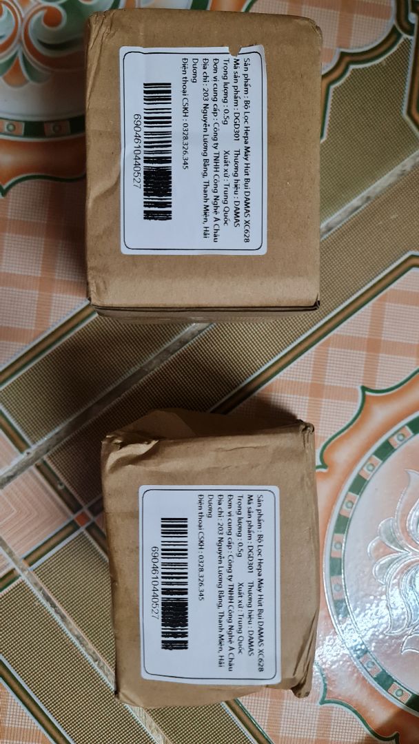 Mua máy được tặng kèm 1 đầu lọc bụi, và đặt mua thêm 1 đầu lọc nữa. Đóng gói khá cẩn thận, sản phẩm giống y như đầu lọc theo máy. Hài lòng về đơn hàng này.
Cảm ơn shop và TiKi !