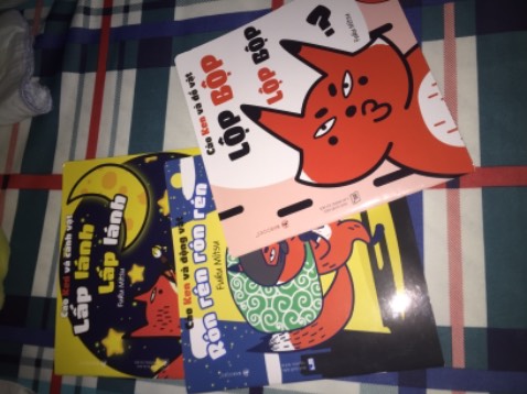 Bác sĩ bảo con mình đang có sự chú ý rất tốt nên mua Cáo Ken về đọc cho bạn í. Nhiều bộ Ehon nhưng bác bảo bác thấy con nít có hứng thú vs bộ này nên mình mua luôn ko ngần ngại. Sách in ấn rất đẹp và sắc nét bé dễ nhìn.