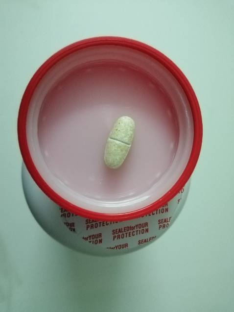 Shop đóng gói rất kỹ, CSKH tốt. Giá giảm dùng thử. Hàng chính hãng đã kiểm tra mã vạch, có tem phụ. Có thư cảm ơn của shop và hoá đơn. Thực phẩm bổ sung dùng lâu mới hiệu quả. Nên mua nhé.