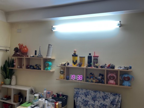 Kệ đẹp, chắc chắn,  phụ kiện ốc đầy đủ, hướng dẫn rõ ràng, điểm trừ là có 1 miếng bề mặt bị trầy. Đóng gói kỹ. Kệ đẹp, chắc chắn,  phụ kiện ốc đầy đủ, hướng dẫn rõ ràng, điểm trừ là có 1 miếng bề mặt bị trầy. Đóng gói kỹ.