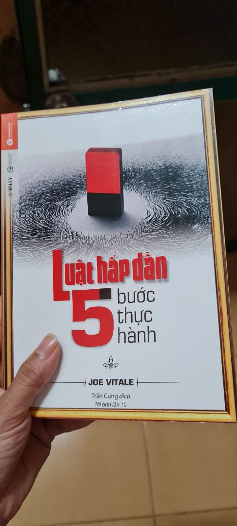 Sách có khá nhiều định hướng tốt cho phát triển bên trong của chúng ta. Tuy nhiên, riêng mình thấy, không kết nối lắm.
