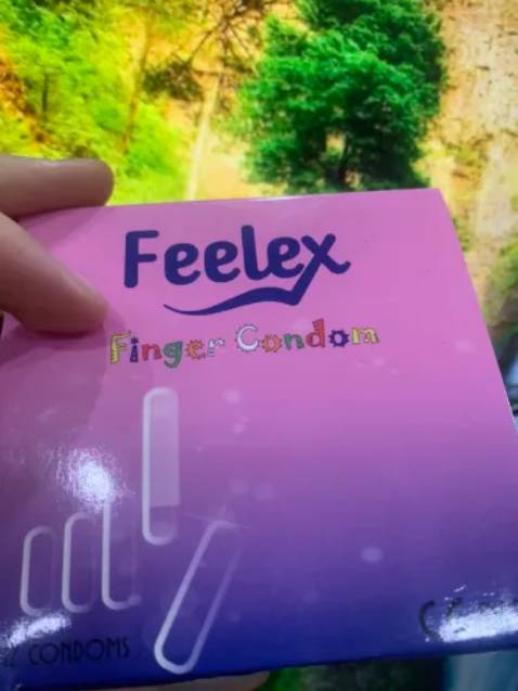 Shop giao hàng nhanh chóng lắm.. với cả có viết thư tay nữa, tận tình và dễ thương lắmm.. hàng thì mình chưa biết… dùng thấy ổn tui mua típ😻😻