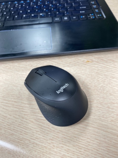 Mua hàng từ 14/03/2024, nay là 24/07/2024.
Mới được 4 tháng 10 ngày mà chuột trái đã liệt rồi, phải bấm mạnh mới được.

Chất lượng quá tệ.