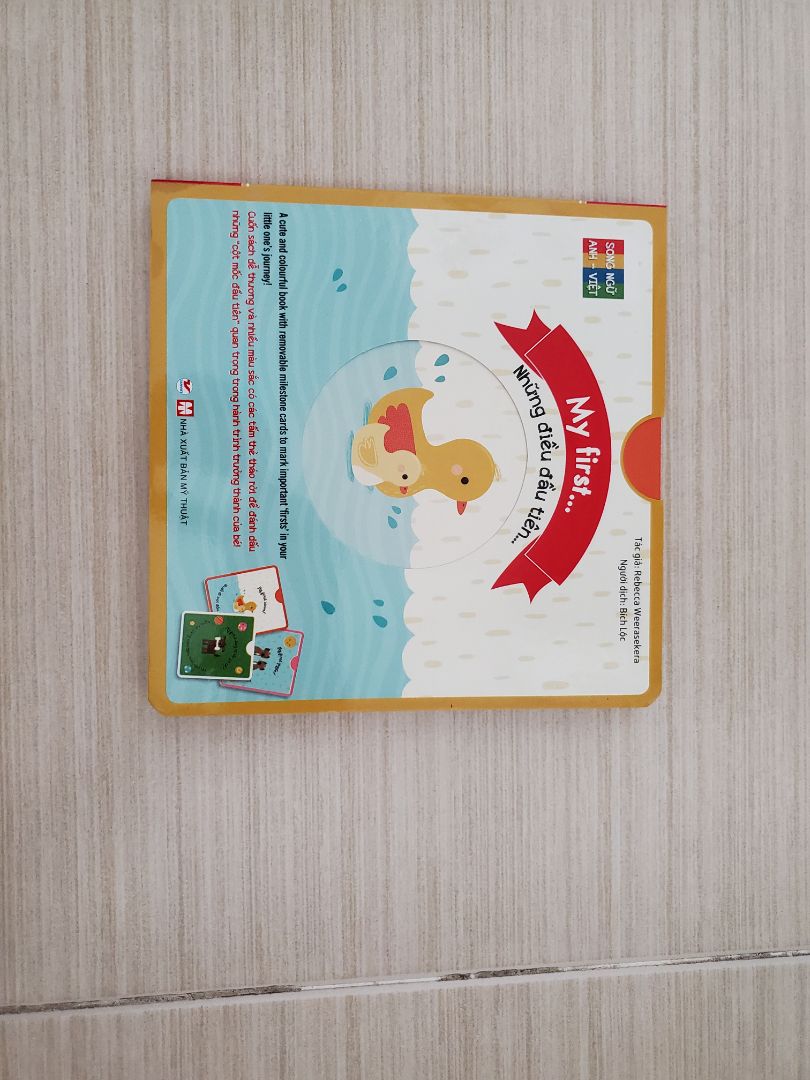 Sách đẹp, hình ảnh đơn giản dễ thương, phù hợp với các bé nhỏ.