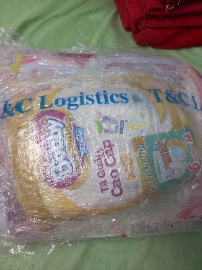 sản phẩm tốt, giao nhanh, còn được tặng thêm tả quần cho bé😀