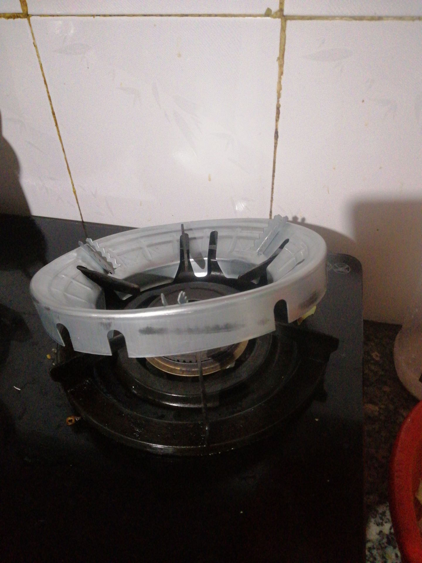 That bai hoan toan. Sp khong da nang. Khong khop voi kieng bep. Xung quang duong cat de bi dut tay