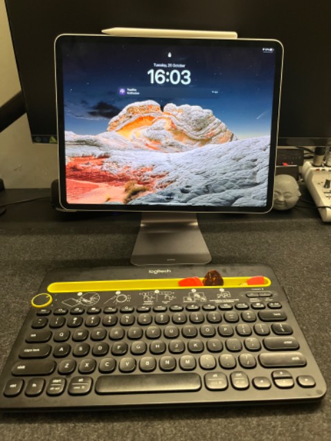 Sản phẩm đẹp. Bao bì cũng đẹp, đóng gói kỹ càng. Mua lúc đang sale nên giá cũng đẹp. Tuy nhiên không có locking ở các góc 90*