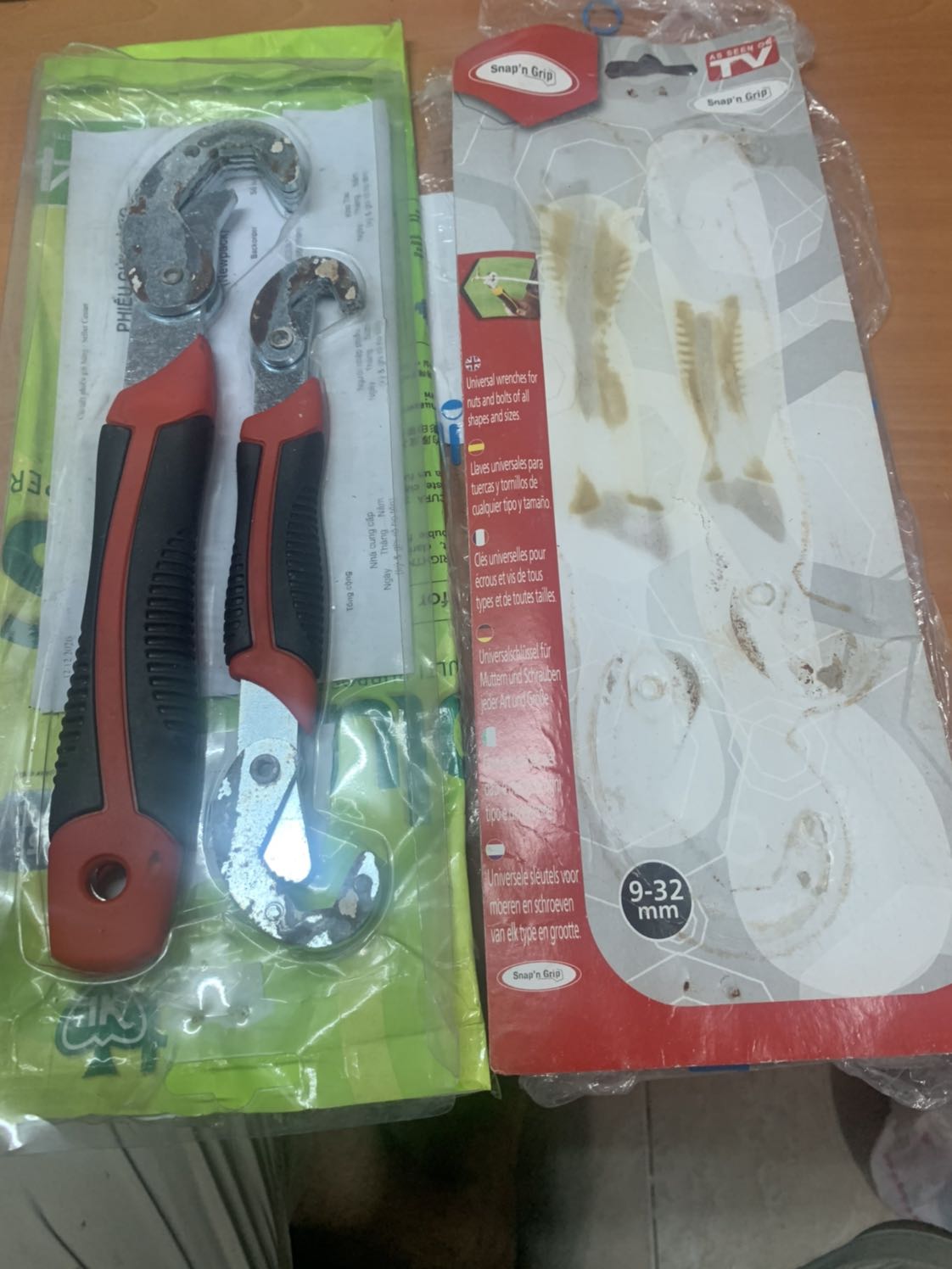 Bạn bán hàng bị gỉ sét, đề nghị bạn đổi trả lại sản phẩm mới, vì mình mua đồ mới chứ ko mua đồ cũ