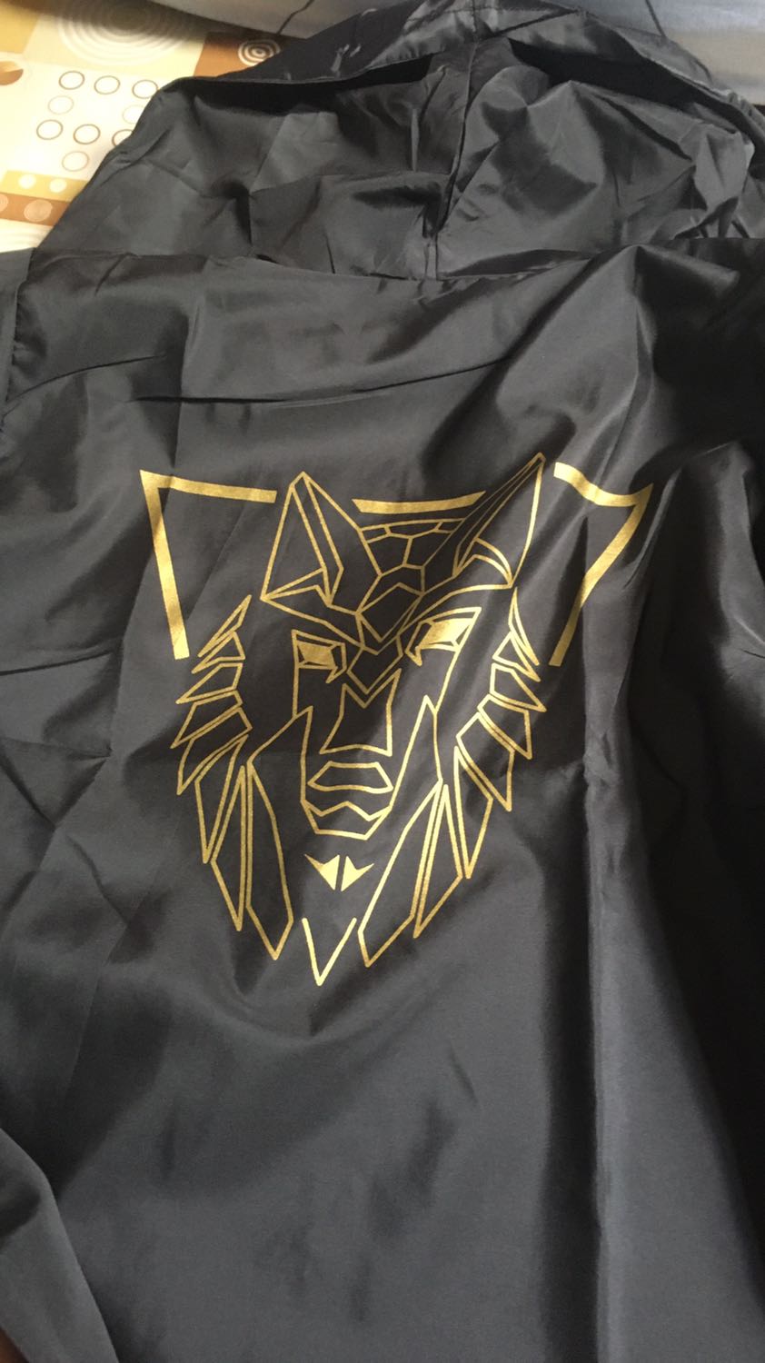 Áo cũng đẹp có điều bong chỉ nón hơi nhỏ giao hàng cũng đc