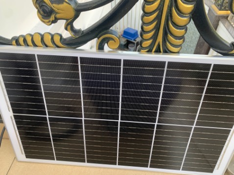 Rất tốt. Tấm năng lượng đúng kích thước, đèn đẹp sắc nét. Tóm lại shop bán hàng chuẩn có tâm.