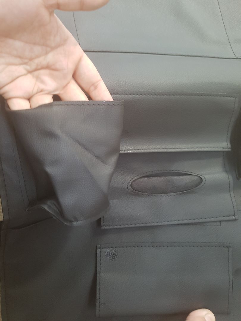 Sản phẩm Okie quá trời. chất da tốt không bị ám mùi nên ưng lắm. da dày và mịn sờ vào êm tay