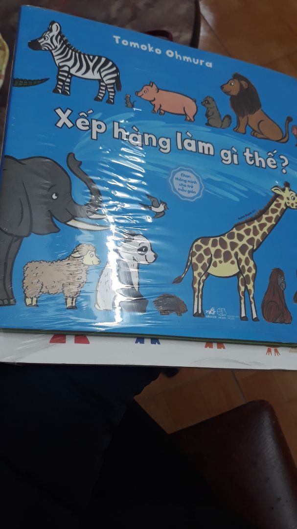 Đơn hàng bị trừ đi 1 bookcare, nhưng lúc nhận lại chẳng thấy bọc bookcare đâu cả. Không hiểu hệ thống Tiki thế nào nữa. Mấy sản phẩm liền rồi , bookcare thì trừ nhưng lại không bọc.