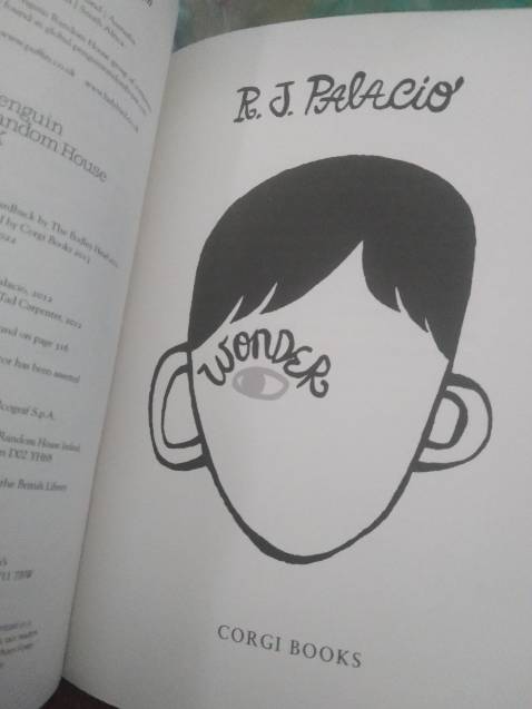 Sách rất đẹp, còn seal, sách mới 100%, còn đc tặng thêm 1 cây viết và bookmark Sách rất đẹp, còn seal, sách mới 100%, còn đc tặng thêm 1 cây viết và bookmark